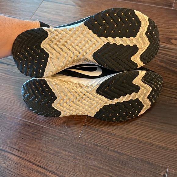 Women’s Nike Odyssey React Running Shoes - Picture 5 of 5